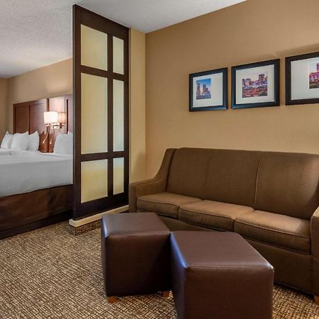 คอมฟอร์ต สวีท เลค นอร์แมน - ฮันเตอร์วิลล์ Hotel ฮันเตอร์สวิลล์ ภายนอก รูปภาพ